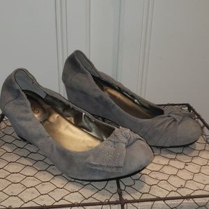 Me Too Gray Suede Wedges With Bow Accent